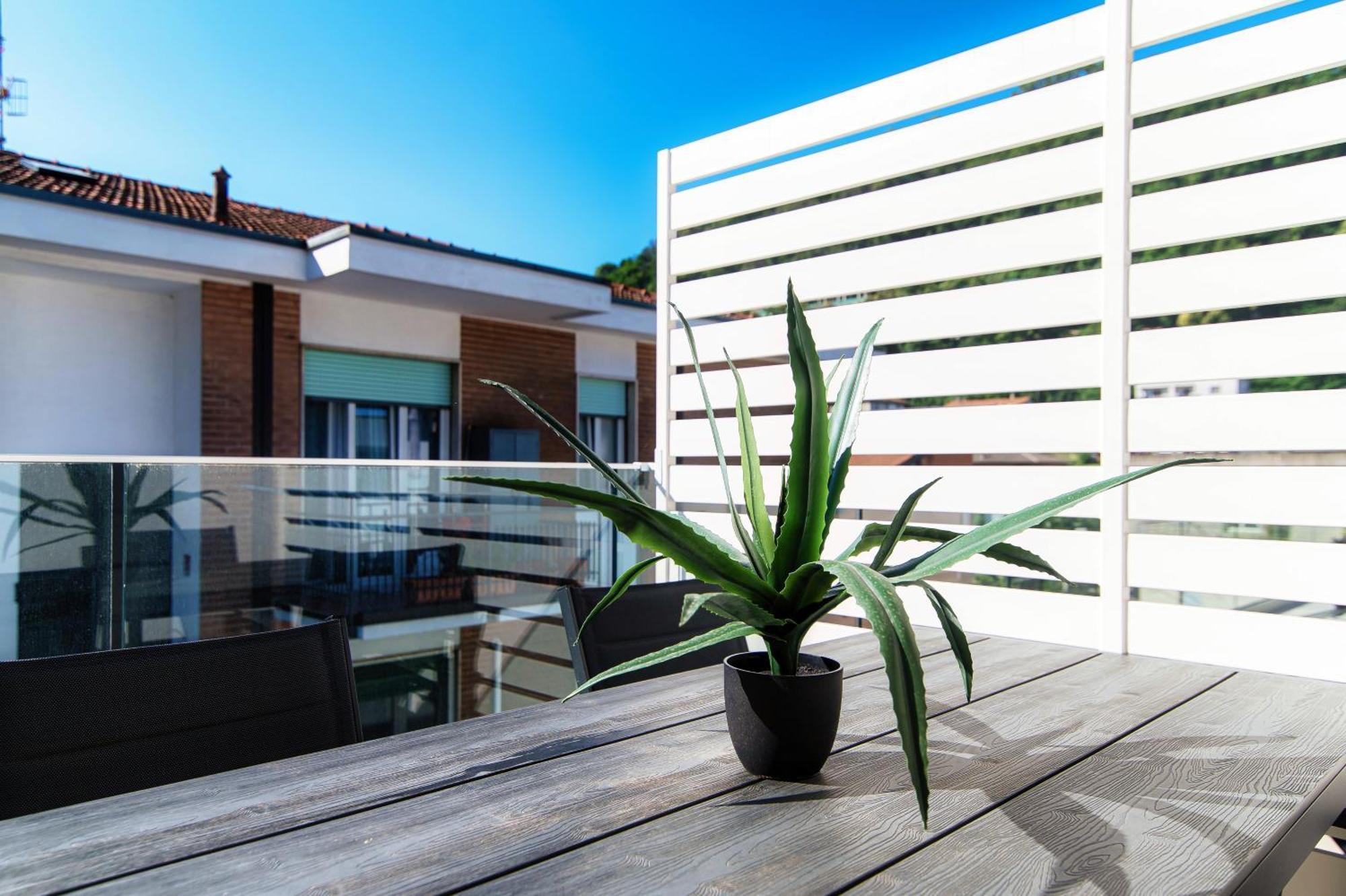 Lario Suite Apartments By Quokka 360 - With Parking Next To Como City מראה חיצוני תמונה